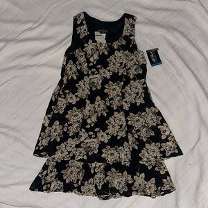 NWT BLACK FLORAL DRESS
